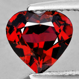 8.50 mm { 2.44 cts } Heart Brilliant Cut AAA Fire Natural AAA Red Mozambique Garnet {Flawless-VVS1}--AAA Grade