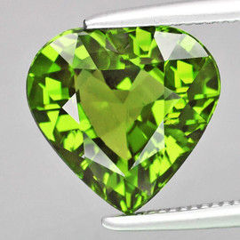 5.50 mm { 0.64 cts } Heart AAA Fire Rainbow Sparkles Natural Green Demantoid {VVS}