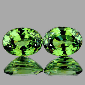 5x4 mm 2pcs { 0.91 cts } Oval AAA Fire Natural Green Demantoid Garnet {Flawless-VVS}