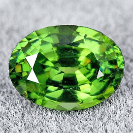 4.5x3.5 mm { 0.40 cts } Oval AAA Rainbow Sparkle Natural AAA Green Demantoid Garnet {Flawless-VVS}--AAA Grade