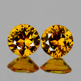 4.20 mm 2 pcs Round Machine Cut AAA Golden Yellow Sapphire Natural  {Flawless-VVS1}--AAA Grade