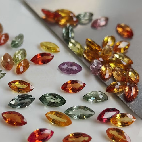 4.5x2.5 mm 24 pcs Marquise AAA Fire Multi Color Sapphire Natural {Flawless-VVS}