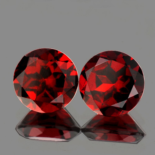 10.00 mm 2 pcs Round Brilliant Cut Natural Dark Red Mozambique Garnet {Flawless-VVS}