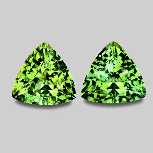 5.20 mm 2pc { 1.38 cts } Trilliant AAA Fire Rainbow Sparkles Premium Green Demantoid Natural {Flawless-VVS}--AAA Grade