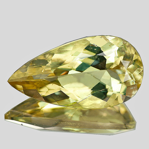 17x10 mm { 5.37 cts} Pear Brilliant Cut Extreme Brilliancy Natural Golden Yellow Beryl 'Heliodor' {Flawless-VVS1}