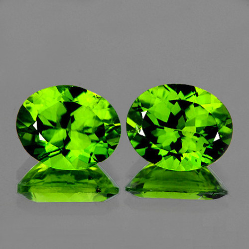 10x8 mm 2 pcs Oval Brilliant Cut AAA Fire AAA Green Peridot Natural ( VVS )--AAA Grade