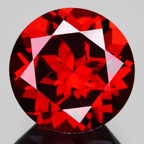 7.50 mm { 2.35 cts } Round Brilliant Cut Extreme Brilliancy Intense AAARed Mozambique Garnet Natural {Flawless-VVS1}--AAA Grade