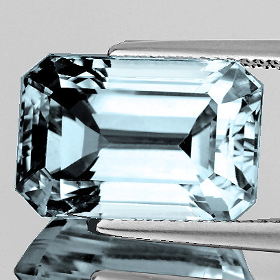 11.5x8 mm { 3.65 cts} Octagon Emerald Cut AAA Fire Natural Sky Blue Aquamarine {Flawless-VVS}