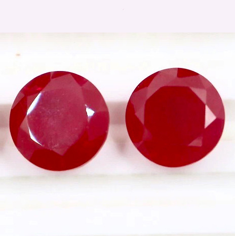 4.20 mm 2 pcs Round Diamond Cut Natural Red Ruby