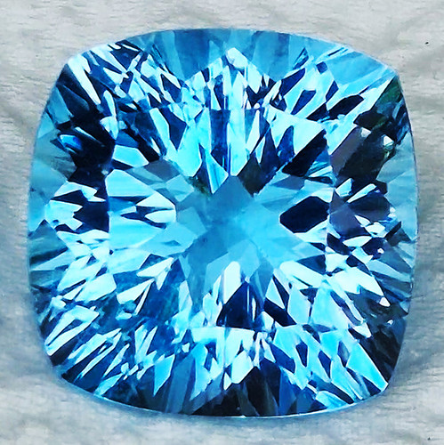 16.50 mm { 23.48 cts} Cushion Concave Cut Extreme Brilliancy Natural Swiss Blue Topaz {Flawless-VVS}--AAA Grade