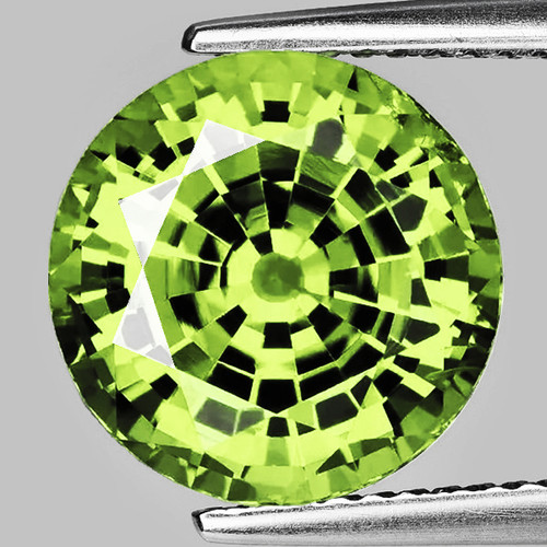 5.30 mm { 0.65 cts } Round Machine Cut Extreme Brilliancy Intense Yellow Green Sapphire Natural { Flawless-VVS }--AAA Grade