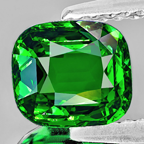 6x5.5 mm { 1.01 cts } Cushion AAA Fire Natural Emerald Green Tsavorite Garnet {VVS}