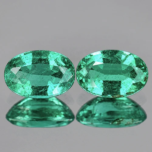 7x5 mm 2 pc Oval AAA Neon AAA Blue Green Emerald { VS-SI }--AAA Grade