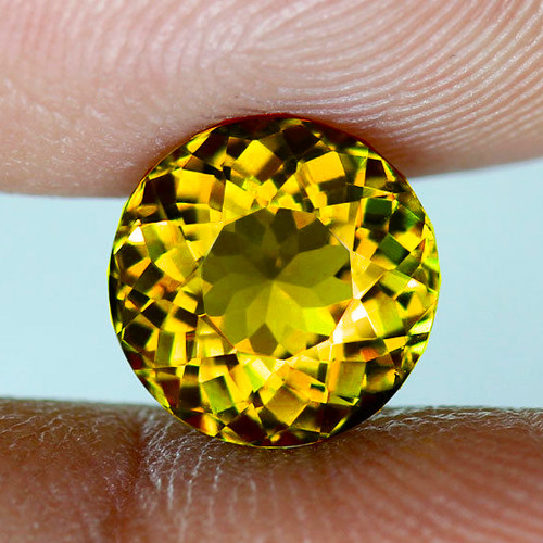 5.00 mm { 0.62 cts} Round AAA Fire AAA Golden Yellow Mali Garnet Natural {Flawless-VVS}--AAA Grade