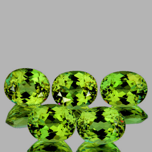 4x3.5 mm 5 pcs Oval Top Brilliancy Rainbow Sparkles Natural Green Demantoid Garnet {Flawless-VVS}