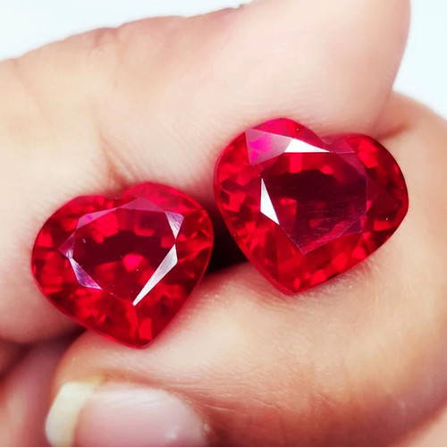 7.00 mm 2 pcs Heart AAA Fire Best AAA Red Mozambique Ruby Natural {VVS Clarity} --AAA Grade