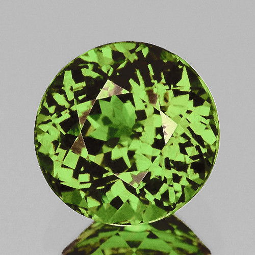 4.70 mm {0.50 cts} Round Brilliant Cut AAA Rainbow Sparkles Natural Green Demantoid Garnet {Flawless-VVS}--AAA Grade