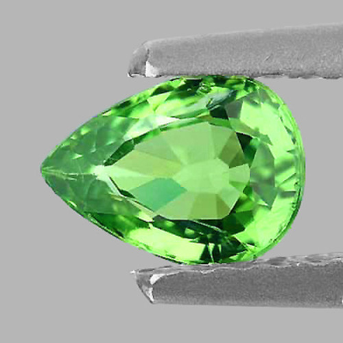 7x5.5 mm { 0.94 cts} Pear AAA Fire Natural Mint Green Tsavorite Garnet {VVS}