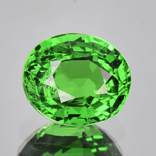 6.5x5.5 mm {0.76 cts} Oval AAA Fire Natural Chrome Green Tsavorite Garnet