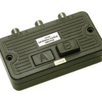 C2G High Isolation AB Switch network splitter Green 41015 757120410157