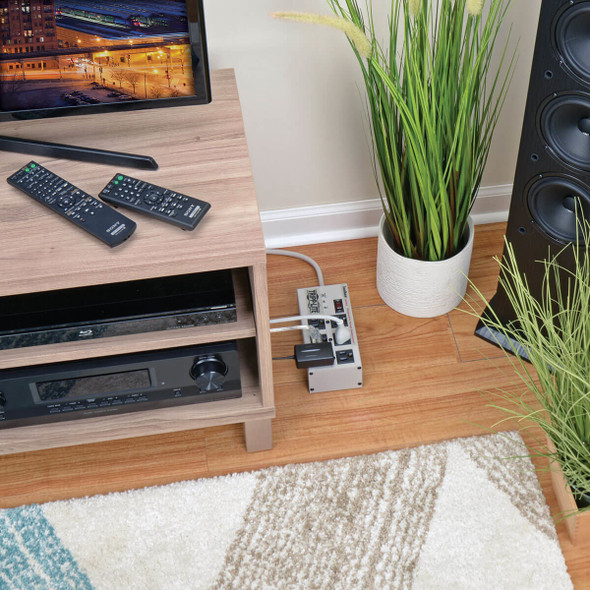 Tripp Lite Isobar 6-Outlet Surge Protector, 6 ft. Cord with Right-Angle Plug, 3330 Joules, Diagnostic LEDs, Metal Housing ISOBAR6ULTRA 037332010544