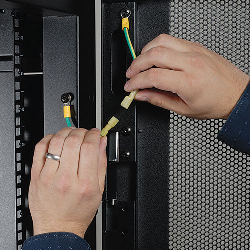 Tripp Lite 42U Rack Enclosure Server Cabinet 1088.6 Kgs Capacity With Doors & Side Panels 037332183736 Sr2400