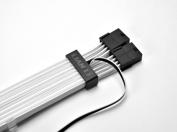 Lian-Li Cable Strimer Plus Version 1 - 8 pins 13.4 8-pin(6+2) VGA extension cable Retail