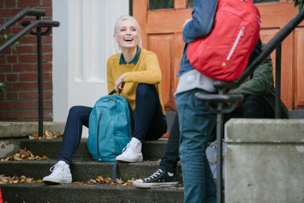 Case Logic Jaunt WMBP-115 Brick notebook case 39.6 cm (15.6") Backpack Red 3203407 085854238670