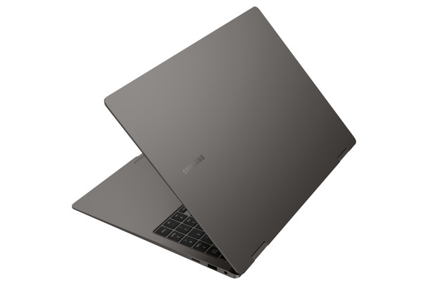 Samsung Galaxy Book3 Pro 360 Hybrid (2-in-1) 40.6 cm (16") Touchscreen WQXGA+ Intel® Core™ i7 i7-1360P 16 GB LPDDR5-SDRAM 1 TB SSD Wi-Fi 6E (802.11ax) Windows 11 Home Graphite 887276747989