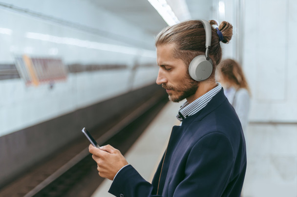 Yealink BH72 Teams + BHC76 Headset Wireless Head-band Office/Call center USB Type-C Bluetooth Charging stand Light grey 6938818309715