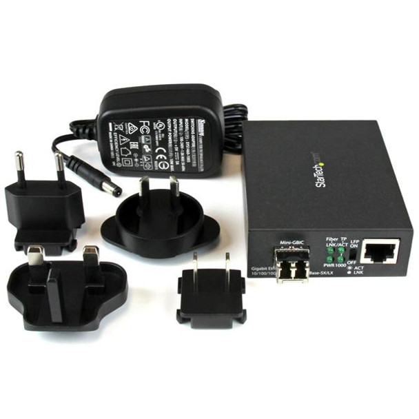 StarTech.com Gigabit Ethernet Fiber Media Converter - Compact - 850nm MM LC - 550m 46955