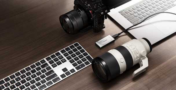 Kingston SSD SXS2000 2000G 2000GB XS2000 PORTABLE SSD USB3.2 Gen 2x2 Retail