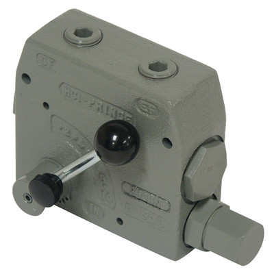16-Gallon Adjustable Pressure Flow Control Valve, 1/2in FPT Ports, 1500PSI, Prince