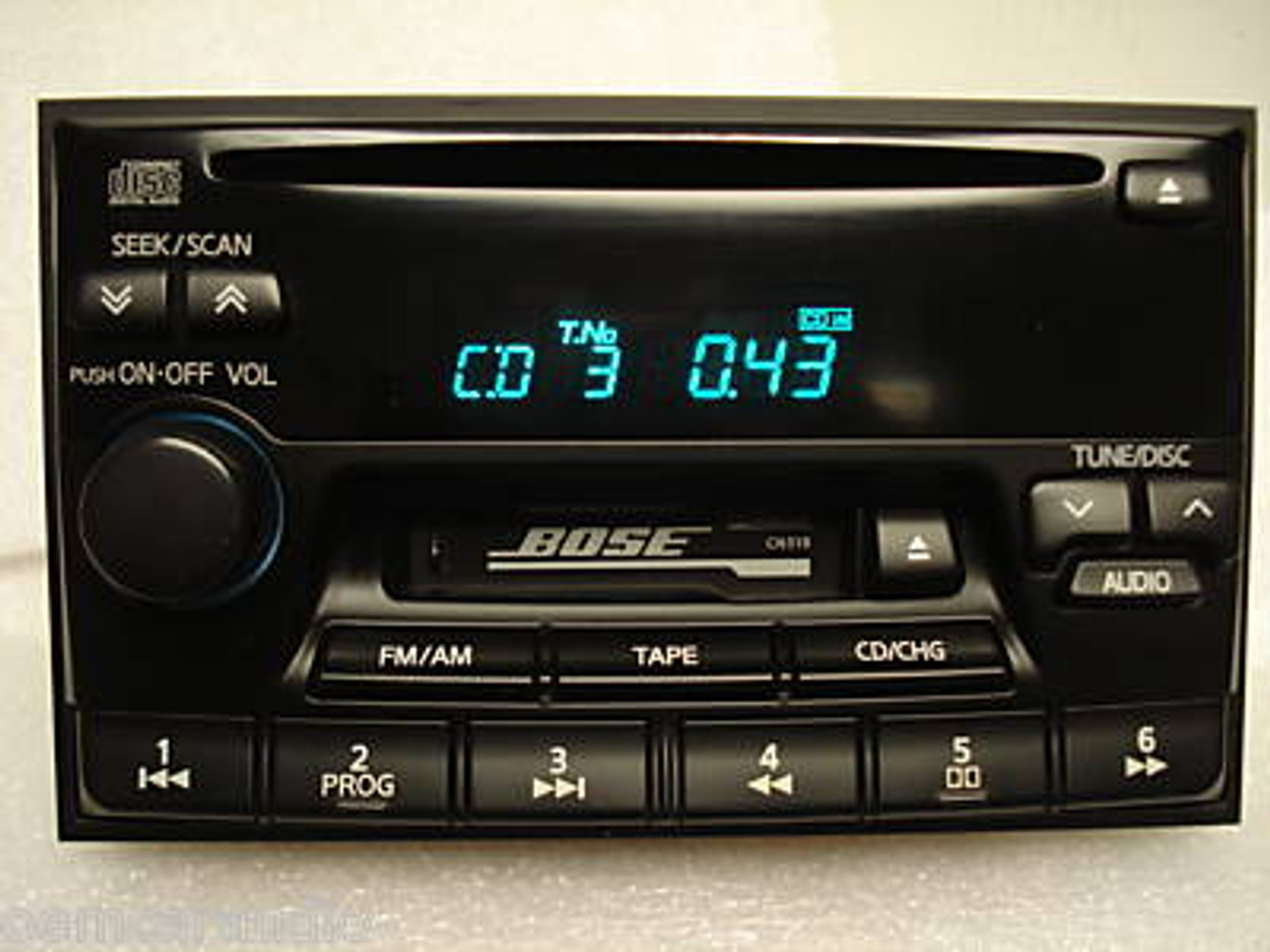 1995 - 2002 Nissan Maxima Pathfinder Infiniti I30 QX4 G20 J30 Radio Tape CD  Player