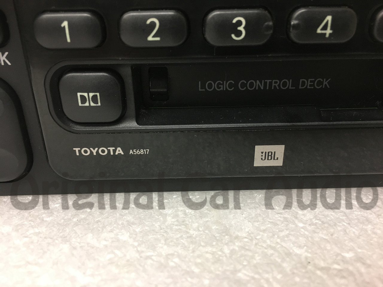 A56817 4Runner Camry Solara Sienna Radio 6 Disc Changer