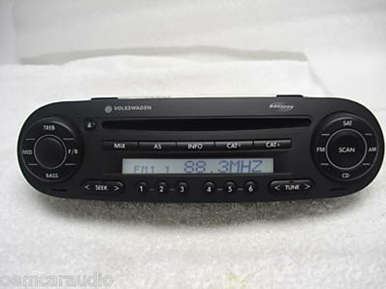 NEW VW VOLKSWAGEN Beetle Bug AM FM Radio Stereo CD Player Monsoon 1998 1999  2000 2001 2002 2003 2004 2005 2006 2007 2008 2009 2010 1C0035196Q