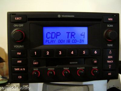 02 05 Volkswagen Jetta Passat Golf FM Radio Stereo CD Player