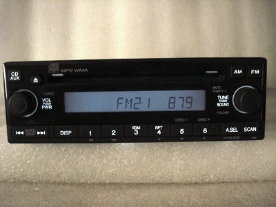 2007 - 2009 Honda CRV Radio, MP3,  and CD Player