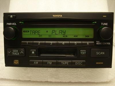 Toyota Echo Highlander LE Radio Tape and CD Player
