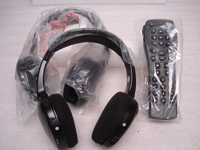 03 - 06 GMC Envoy Chevy Tahoe DVD Remote Headphones