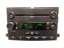  1 Factory Radio AM FM mp3 CD w Aux Input 7L3T-18C869