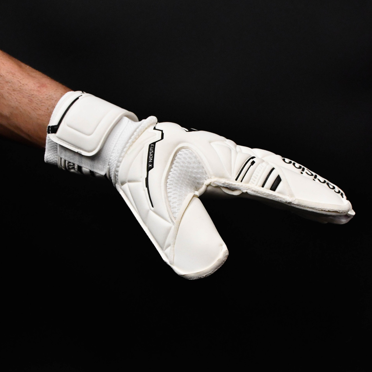 Precision Junior Fusion X Pro Classic Hybrid Giga Goalkeeper Gloves