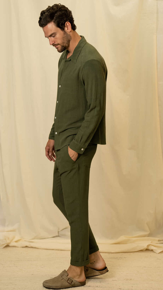 Slub linen set in olive by vktrblak. LA