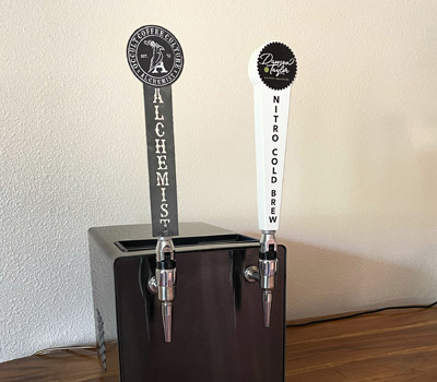 https://cdn11.bigcommerce.com/s-c4pezrhljg/product_images/uploaded_images/kegerator-with-cold-brew.jpg