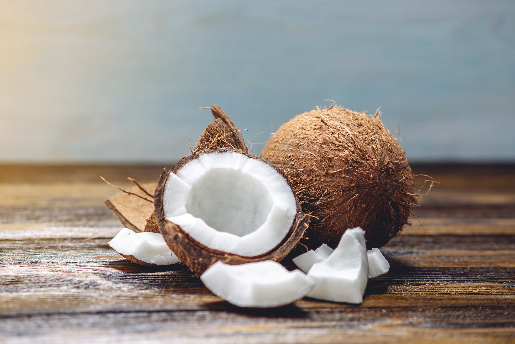 Coconut Essential Oil - Organic - CO2 Extracted (Cocos Nucifera)