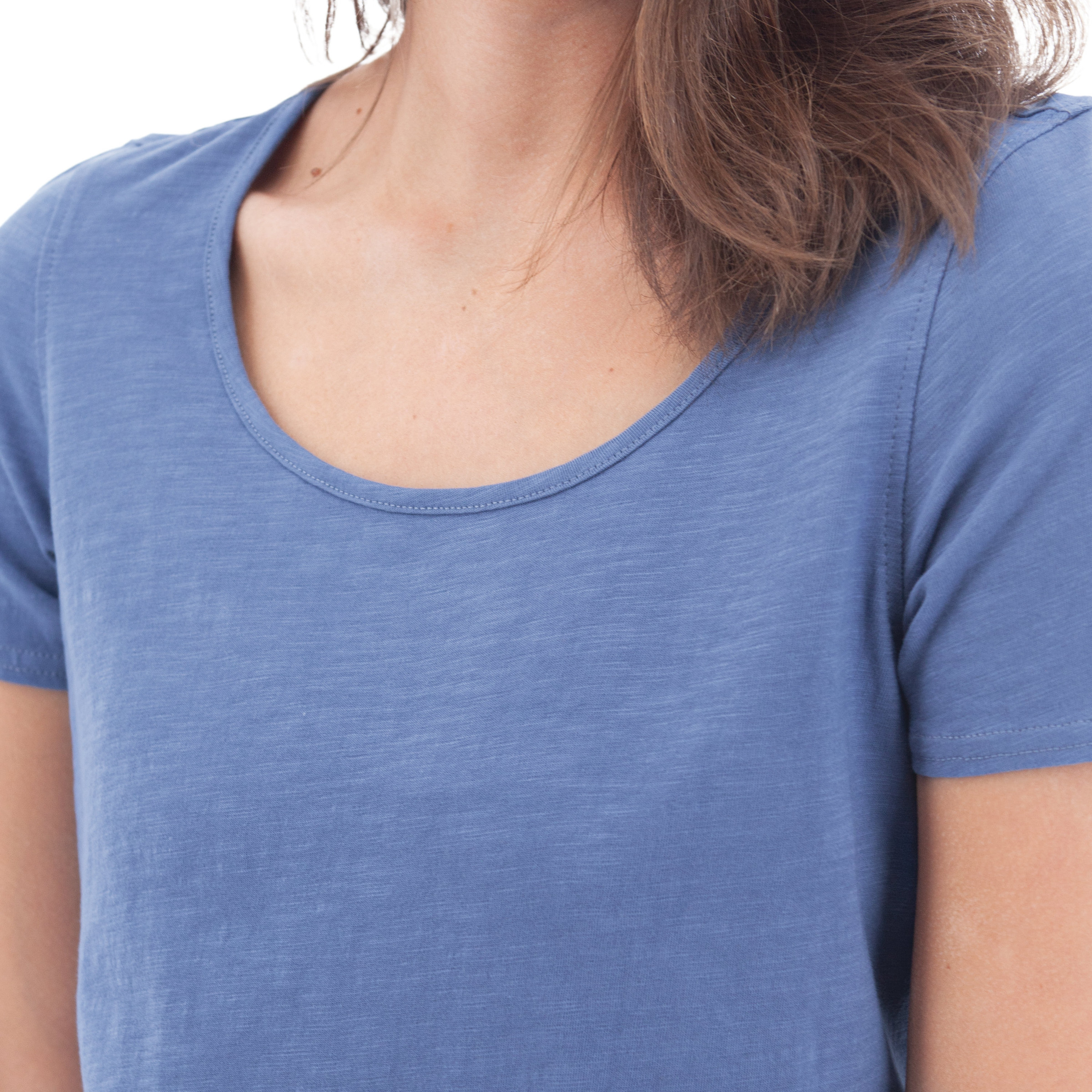 Women's Kenley Organic Scoop Neck Tee Aventura