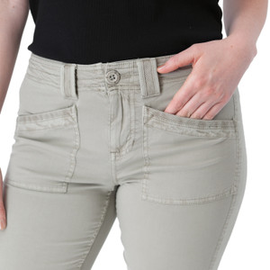 Arden Crop Pant Quarry Gray front pocket detail