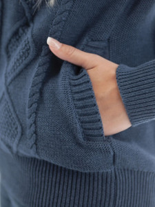 Lysandra Sweater studio alt1