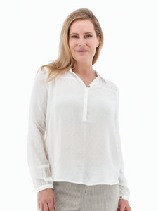 Camilla Top studio alt 1