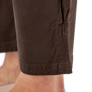 Hudson Pant (F23 in color Black Coffee) detail